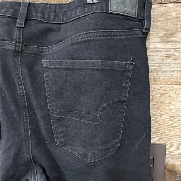 American Eagle Outfitters High Rise Black Jeans - Picture 5 of 5